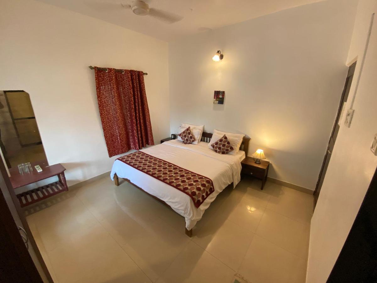 Shanu'S Seaside Inn - A Family-Run Guesthouse Just 100 Metres From Candolim Beach Luaran gambar